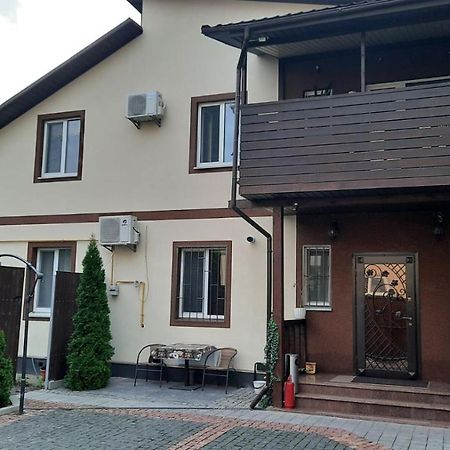 Life House Hotel Berezan Bagian luar foto