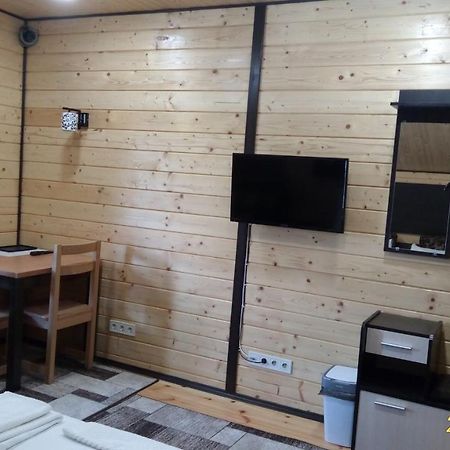 Life House Hotel Berezan Bagian luar foto