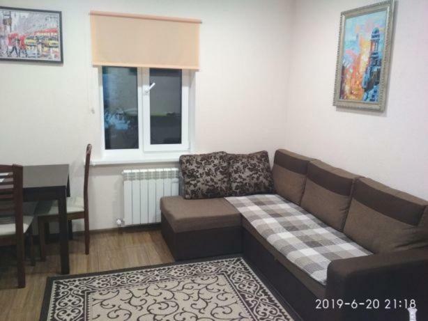 Life House Hotel Berezan Bagian luar foto